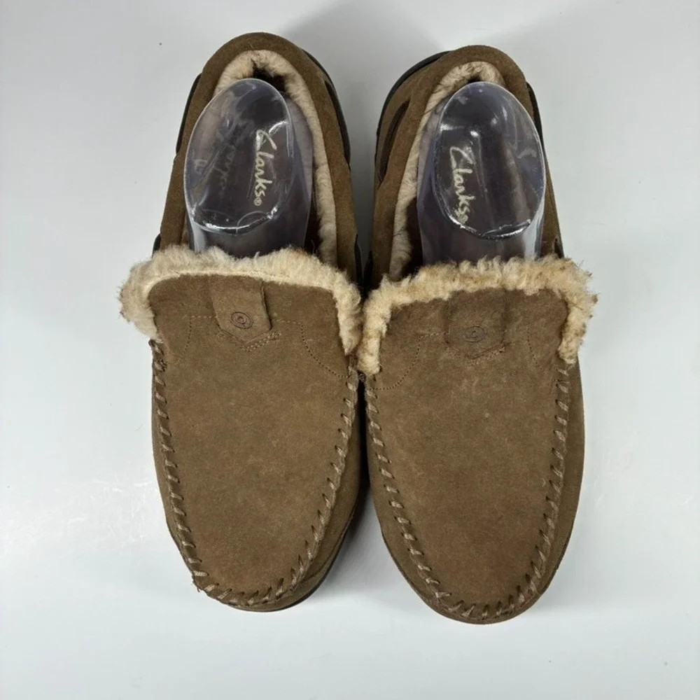 Clarks Men's US 12M Brown Suede Faux Fur Lined Venetian Moccasin House Slippers